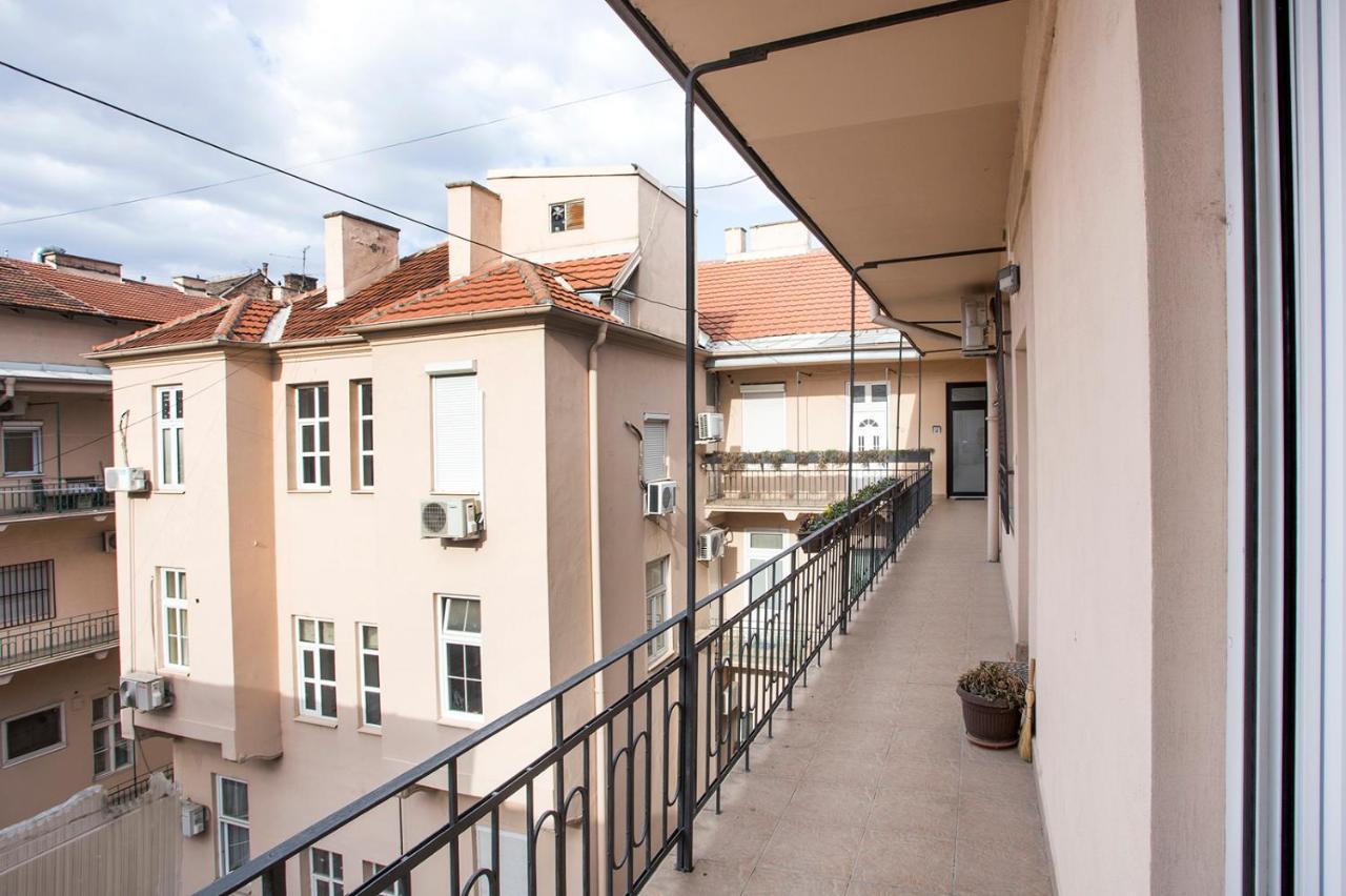 Atomic 2 Apartment Belgrade Exterior photo